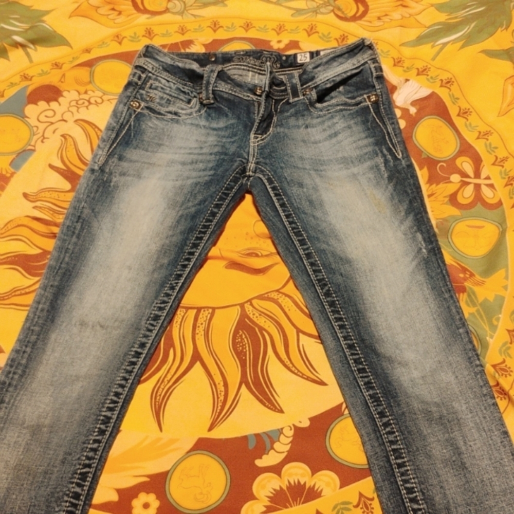Miss Me Capri size 25